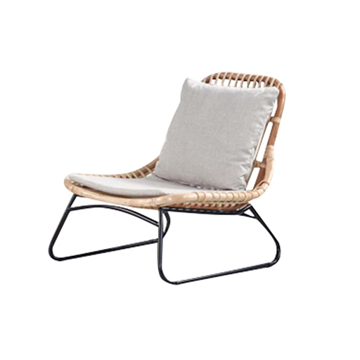 mario chair with cushion
