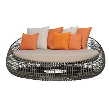 rattan two seater day bed